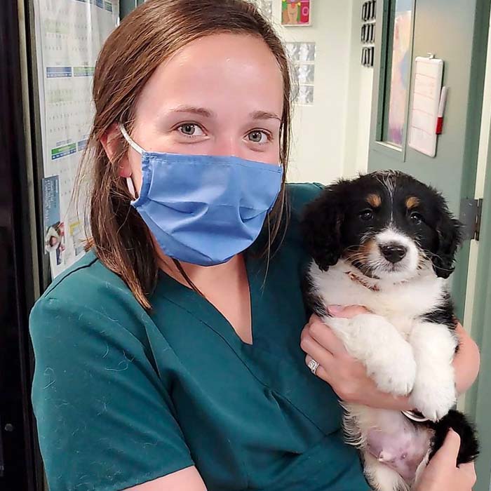 Jasmina, Veterinary Technician