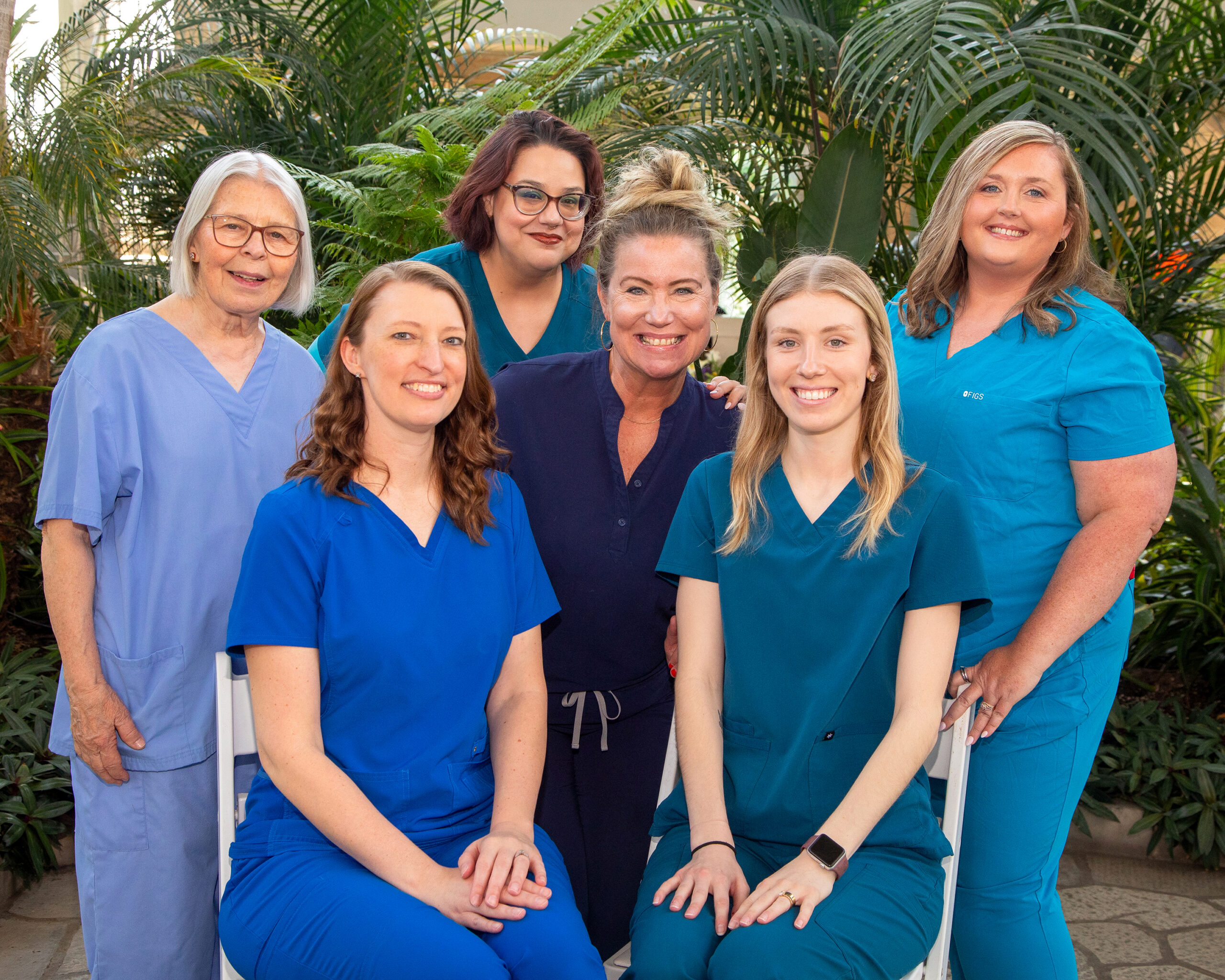 hillside animal hospital client service group photo